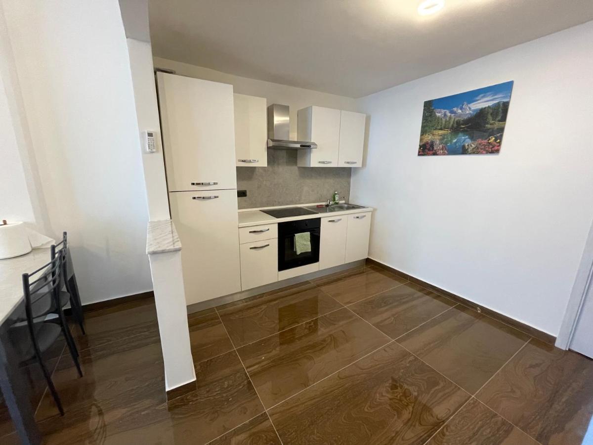Ferienwohnung Il Portico Vado Ligure Exterior foto